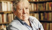 Amos Oz