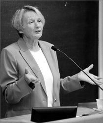 Mari Fitzduff
