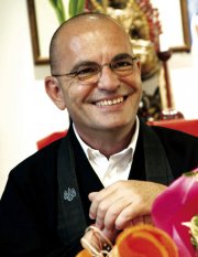 Tetsugen Serra