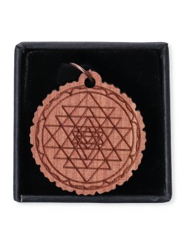 Ciondolo Inciso su Legno di Cedro - 3