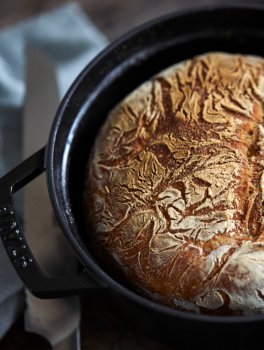 Cocotte Ovale in Ghisa con Coperchio - 9