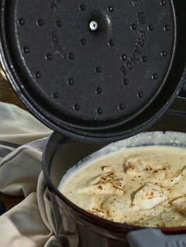 Cocotte Rotonda in Ghisa con Coperchio - 24 cm - 13