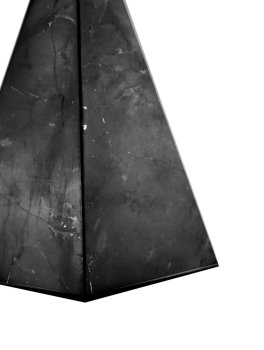Piramide Isoscele di Shungite - 5 Cm - 2