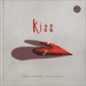 Kiss — Libro