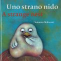 Uno Strano Nido - A Strange Nest — Libro