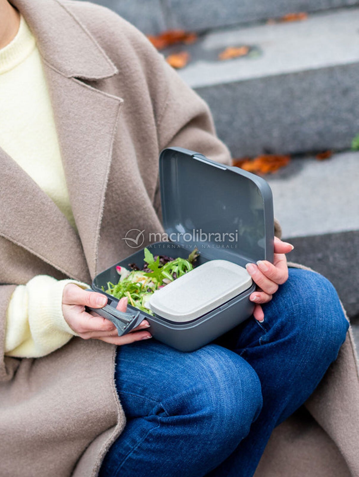 LaVida Contenitore Per Il Pranzo Per Bambini "Fame D'orso" – Lunch Box In Plastica E Bambù, Blu Scuro, Con Coperchio Tagliere E Chiusura Elastica