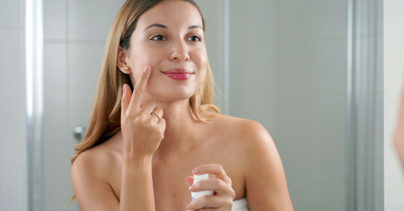 Bakuchiol: l'alternativa delicata e naturale al retinolo