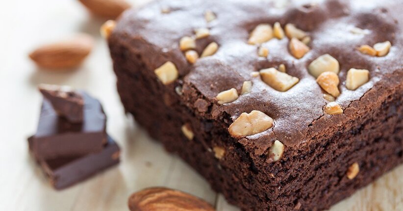 Brownie alla mandorla senza zucchero