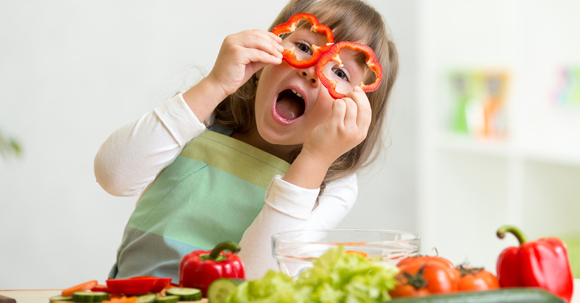 5 strategie che ancora non conosci per far mangiare frutta e verdura ai bambini