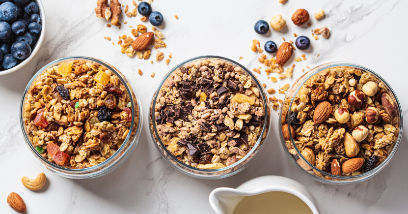 Muesli e granola fatti in casa: la colazione sana e senza zuccheri aggiunti