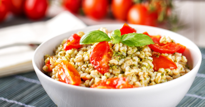 Orzo perlato: un alleato in cucina (soprattutto d’estate)