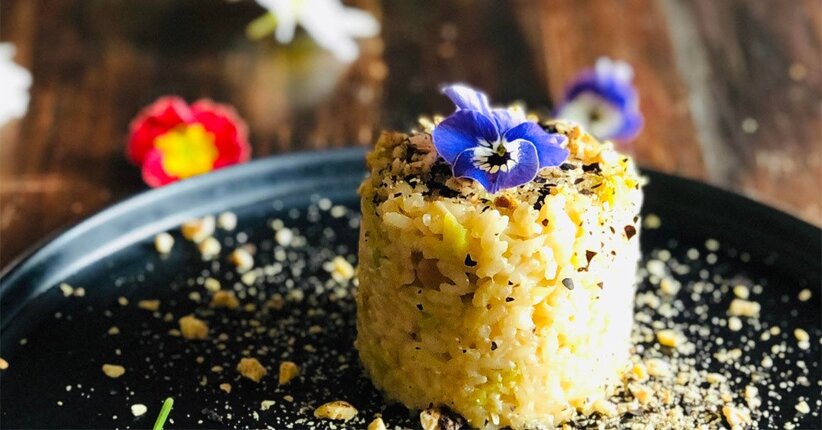 Riso semintegrale con porri e ceci all'alga dulse