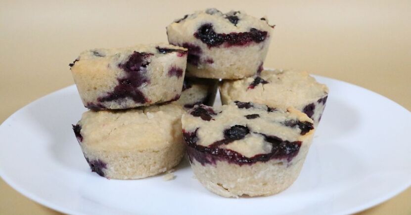 Tortini vegani al cous cous con limone e mirtilli: delizia estiva