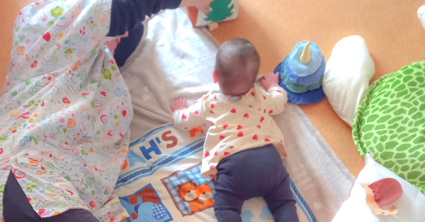 Tummy time: cos'è e perché è importante per il bebè