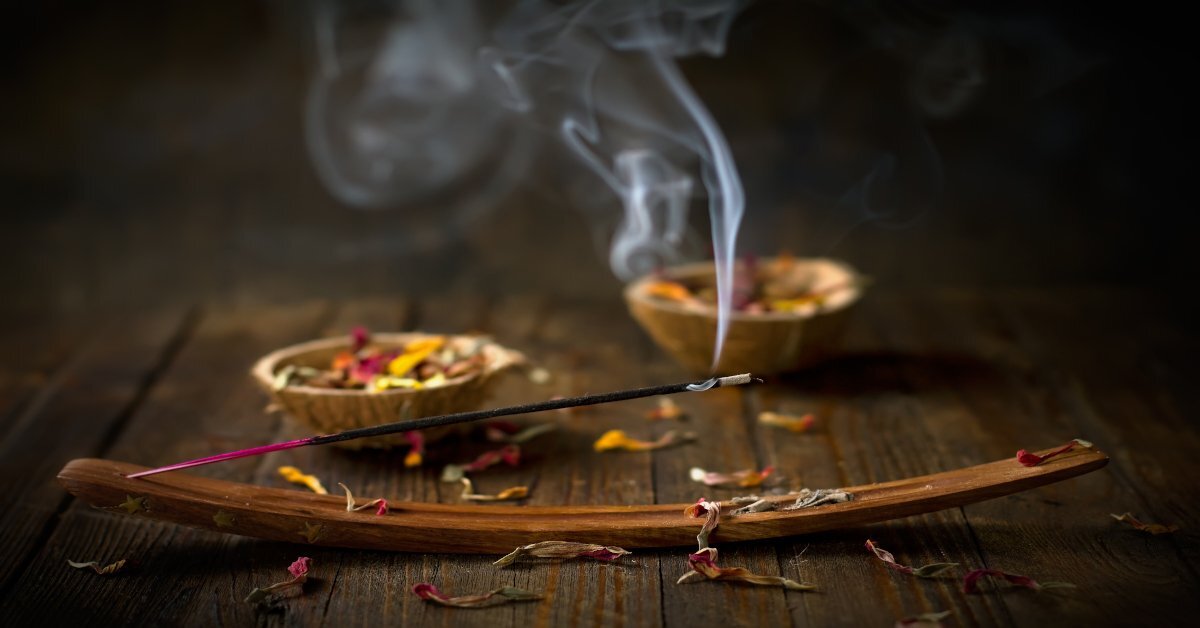 L’incenso la resina che purifica corpo e ambienti L’incenso la resina che purifica corpo e ambienti