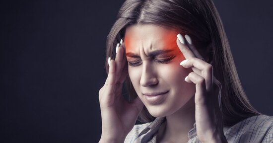10 cure naturali contro il mal di testa