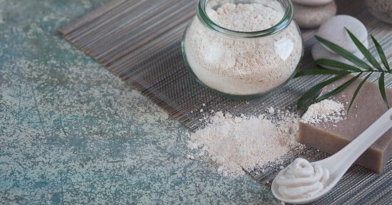 Argilla bianca: 3 ricette di maschere fai da te