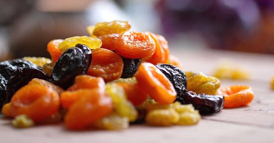 Come consumare e reidratare frutta e verdura essiccati