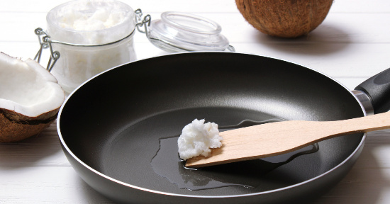 Come usare l'olio di cocco in cucina: ricette e idee utili