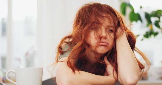 Cortisolo: come gestirlo con rimedi naturali, alimentazione e pratiche olistiche
