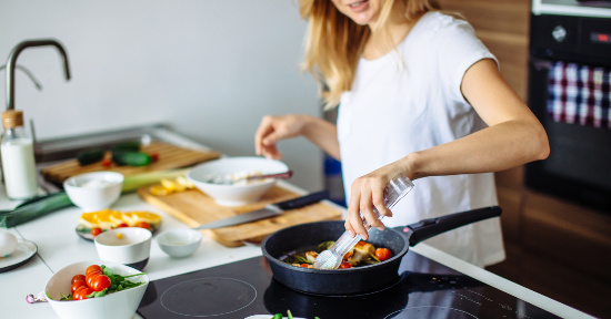Cosa mangiare la sera per dormire bene