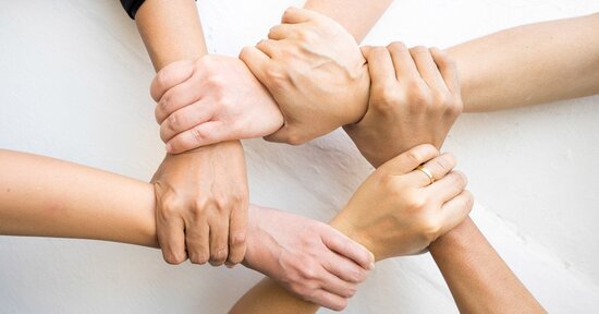 Costellazioni Familiari: un metodo per liberare sé stessi dai tranelli dell’inconscio familiare