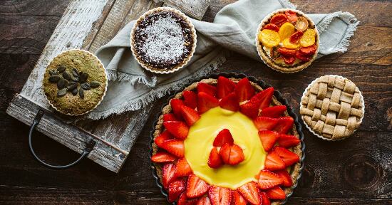 Crostatine per merenda o colazione con farina di farro o grano saraceno