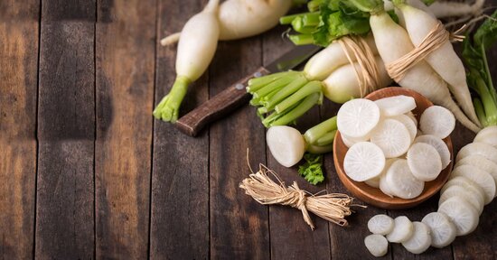 Crudo & Facile: Daikon, il gigante buono delle rape