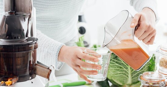 Cucina del recupero e ricette: come riutilizzare gli scarti di frutta e verdura degli estratti