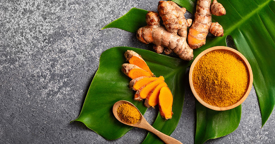 Curcuma: proprietà e controindicazioni della spezia dalle mille benefici