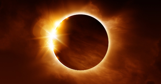 Eclissi solare: gli effetti del cosmo sul nostro spirito