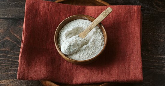 Farina di semi di carrube: addensante naturale senza glutine