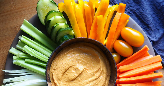 Consigli pratici su come aumentare il consumo di cibo crudo (raw food)