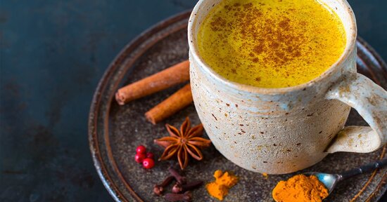 Golden milk: la salute ha l’oro in bocca