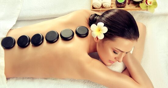 Hot stone massage: i benefici