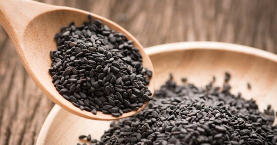 I benefici dei semi di sesamo neri + 3 ricette