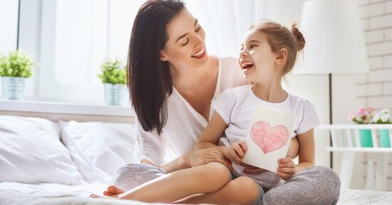 Idea regalo per la festa della mamma: i consigli di Macrolibrarsi