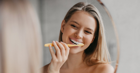 Igiene orale: consigli e piante che migliorano il tuo sorriso