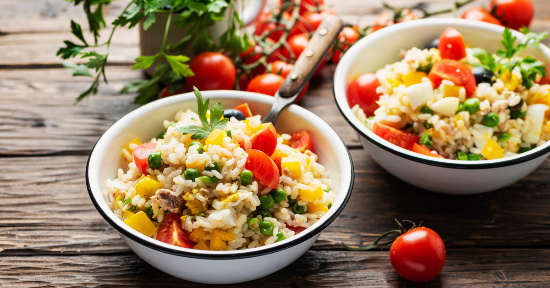 Insalata di riso: 3 ricette vegetariane sfiziose e particolari