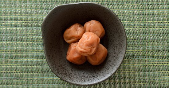Alimenti fantastici e dove trovarli: la prugna Umeboshi