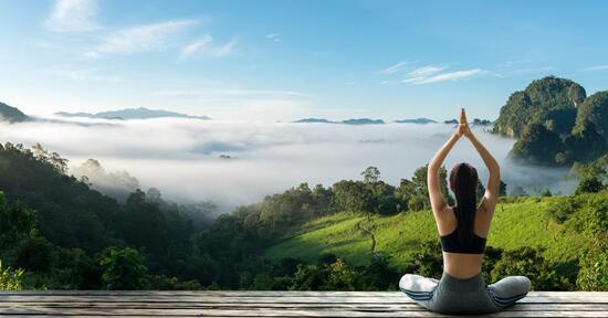Lo Yoga e la Salute: come affrontare al meglio il caldo estivo