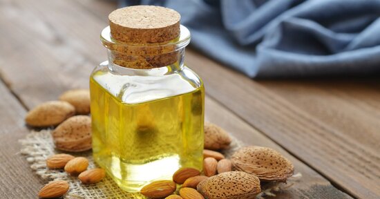Olio di mandorle dolci per pelle e capelli