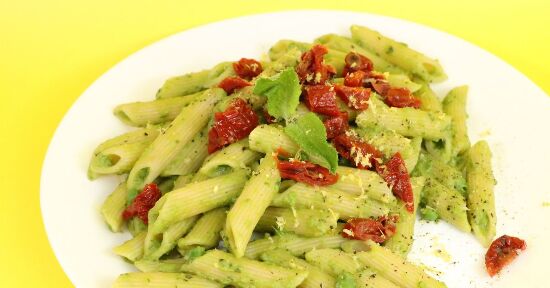 Penne con crema di piselli al profumo di menta