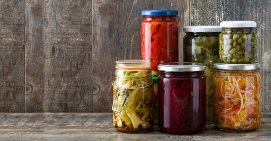 Perché mangiare verdure fermentate (e come farle)