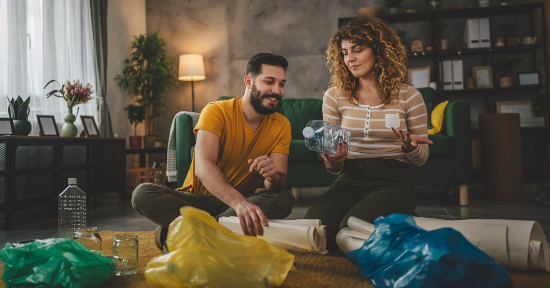 Ridurre la plastica è più semplice di quanto pensi: 7 cambiamenti concreti per la tua casa