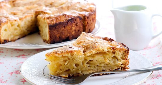 Torta invisibile di mele senza zucchero, senza dolcificanti e senza lievito