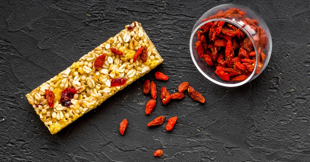 Barrette di anacardi, bacche di goji e avena