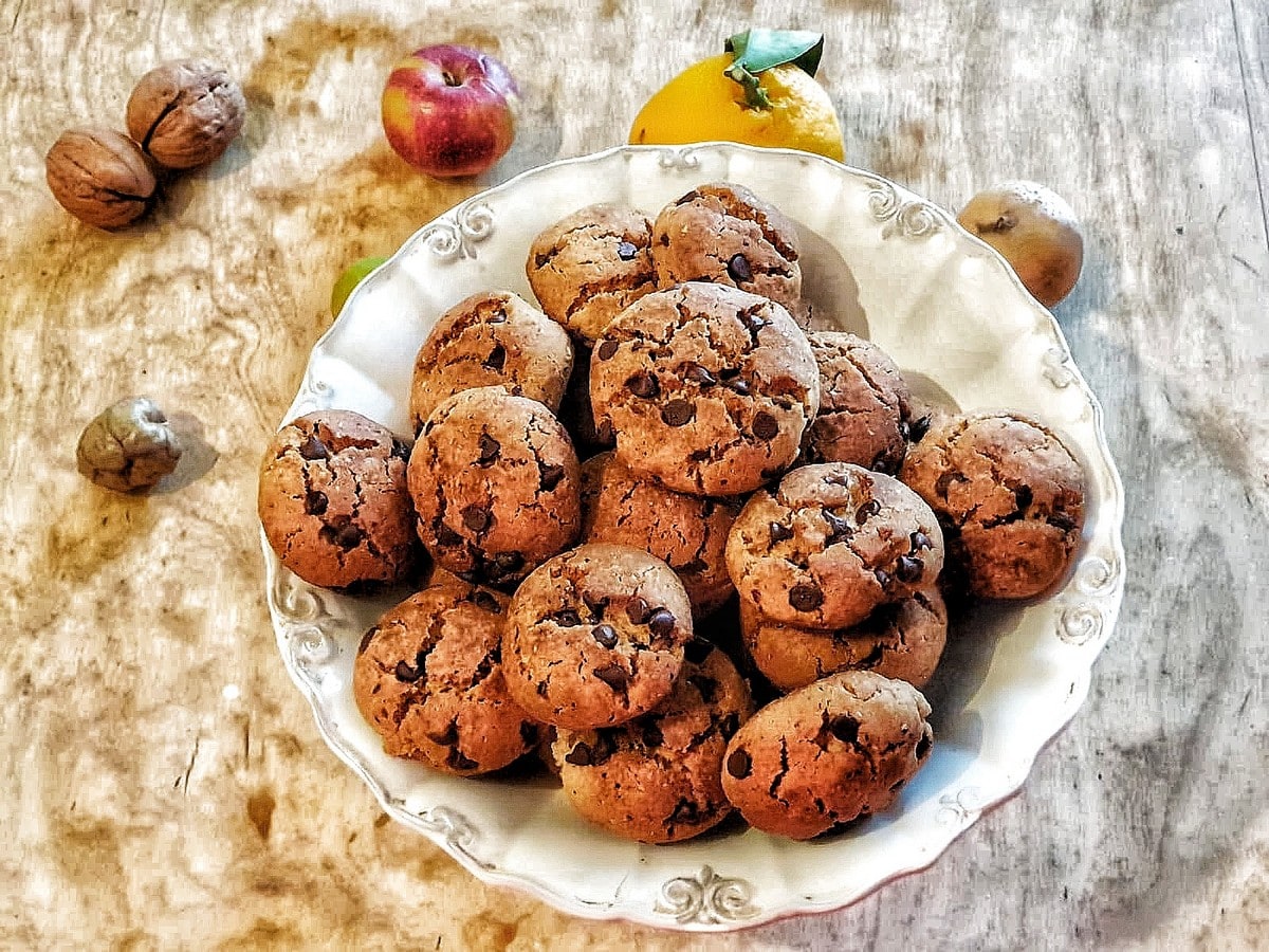BISCOTTI DI PASTA FROLLA  ALLA NOCCIOLA 