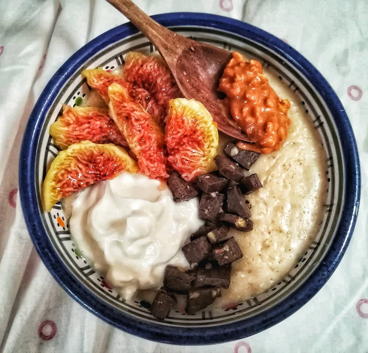Porridge di avena al cocco e vaniglia