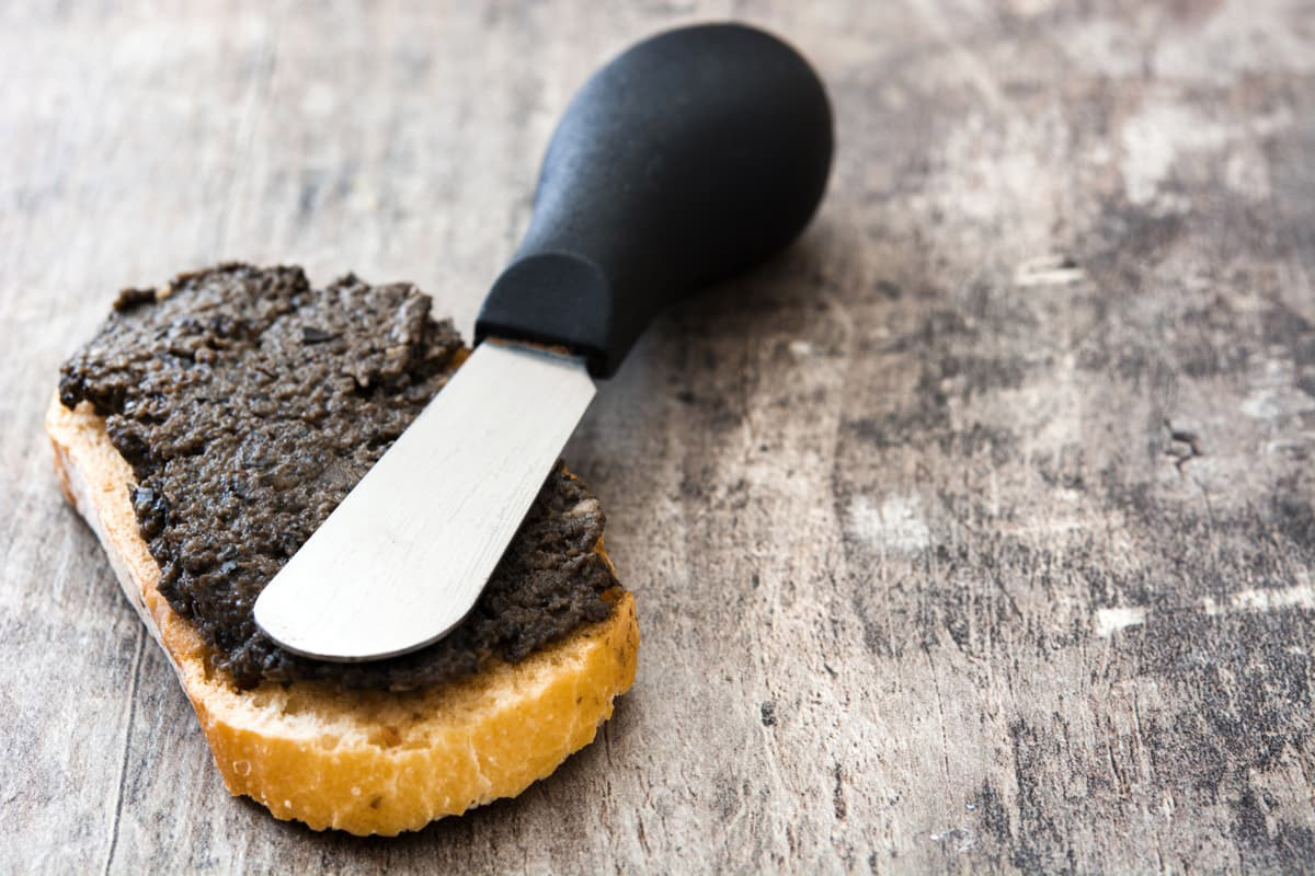 Crema spalmabile all'aglio nero